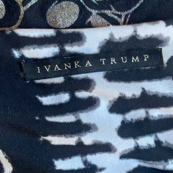 Ivanka Trump Tank Top black and white pattern. - Picture 4 of 10
